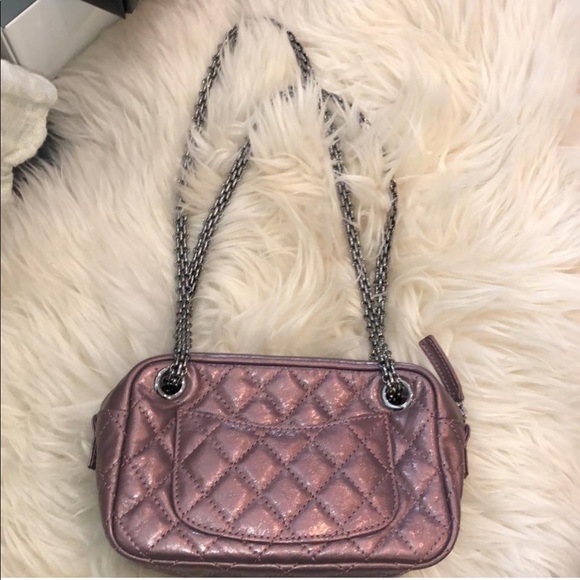 Chanel 2.55 Reissue Camera Metallic Shoulder Bag - Picture 4 of 8